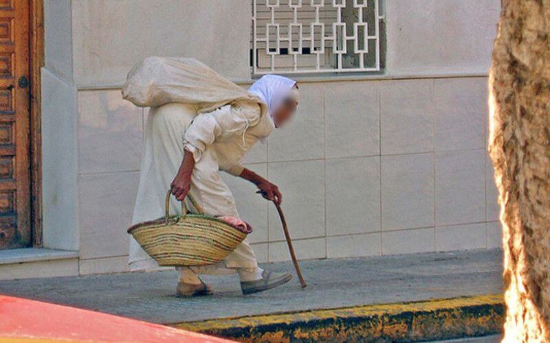 Elderly Woman Leads Family Gang in Food Theft Spree Near Sidi Bennour