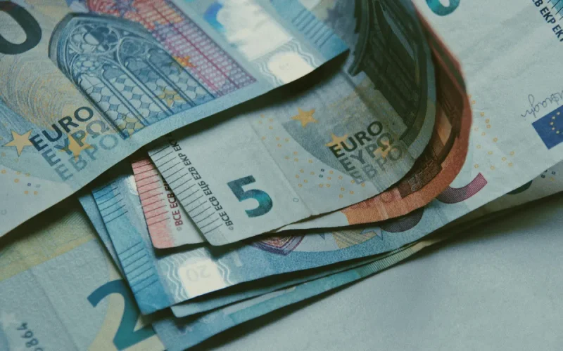 Europe Complicates Morocco Remittances: MRE Transfers at Risk