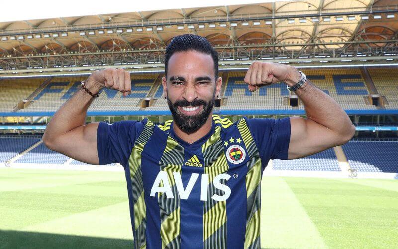 Fenerbahçe Denies Rumors, Confirms Adil Rami Remains Under Contract