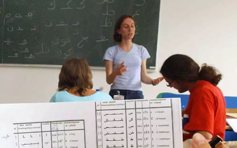 Flemish School Introduces Mandatory Arabic Course, Sparking Debate