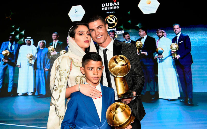 Former Al-Nassr Player Claims Cristiano Ronaldo 'Wants to Convert to Islam'