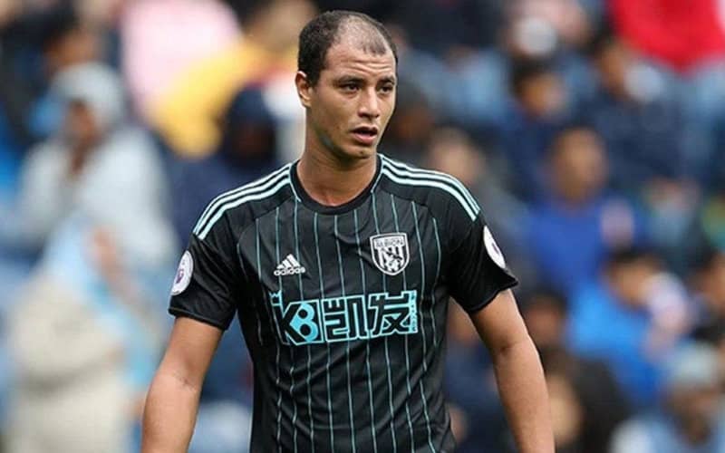 Former Bordeaux Star Chamakh Pursues Coaching Career, Eyes Future Return