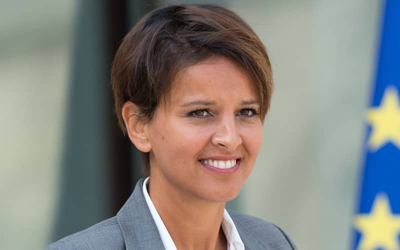 Former Education Minister Admits Language Slip-up in Radio Interview, Responds with Humor