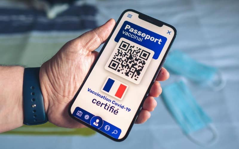 France Approves Health Pass for Expats with WHO-Approved Vaccines After mRNA Booster