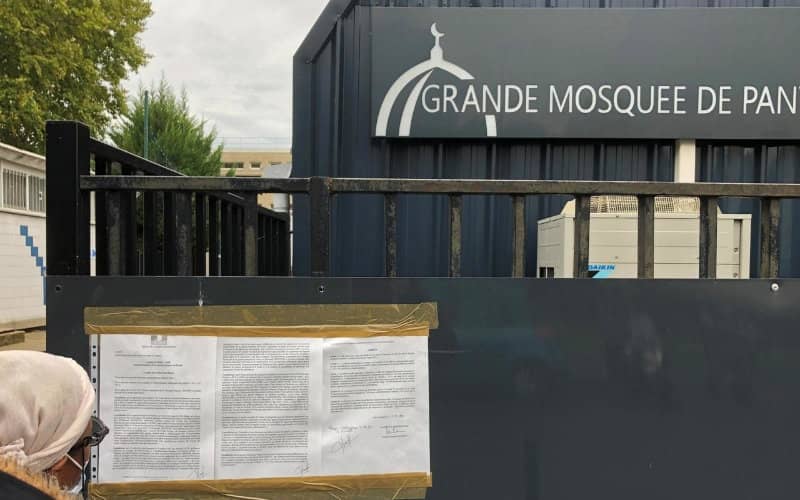 France Closes 9 Mosques in Crackdown on Islamist Separatism
