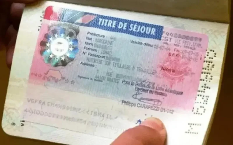 France further complicates the lives of foreigners