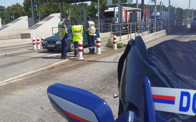 France Introduces Mandatory Travel Certificates for Foreign Arrivals Amid COVID-19 Outbreak