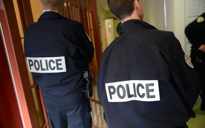 France offers up to €3,500 to migrants to return home