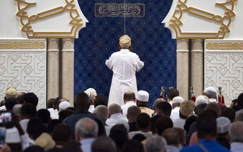 France Postpones Conference on Islamic Leadership Training