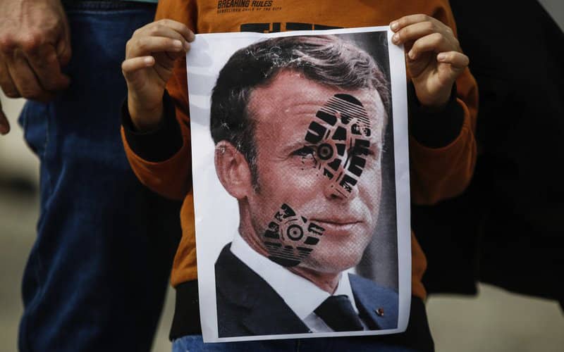 France Urges Citizens Abroad to Exercise Caution Amid Anti-Macron Protests in Muslim Nations