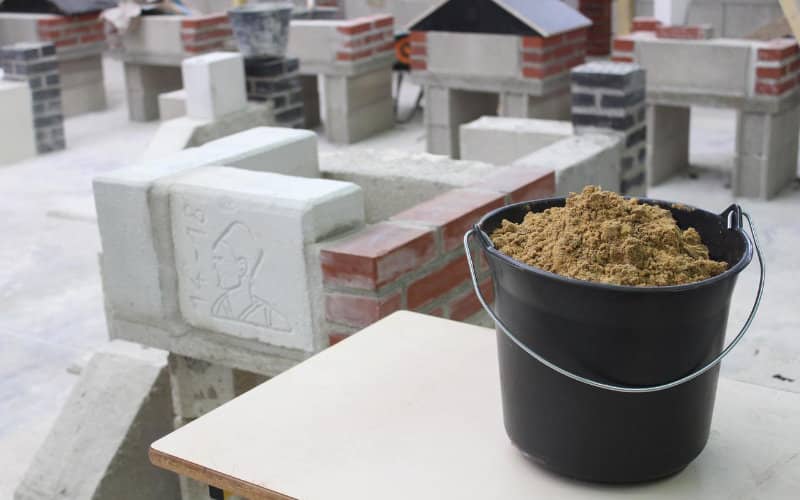 French Apprentices Craft Memorials for Moroccan WWI Soldiers