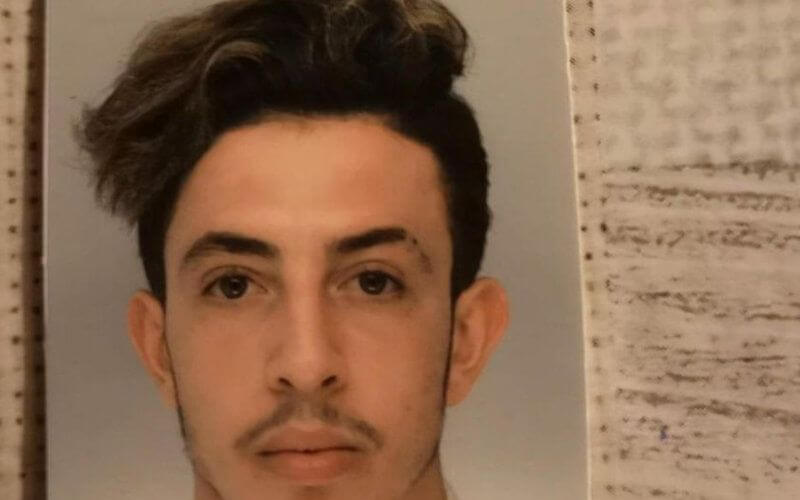 French High School Student Faces Deportation, Sparks Community Protest
