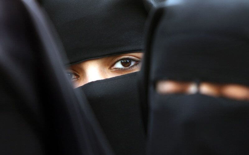 French ISIS Brides in Syrian Camp Plead for Return, Face Legal Uncertainty