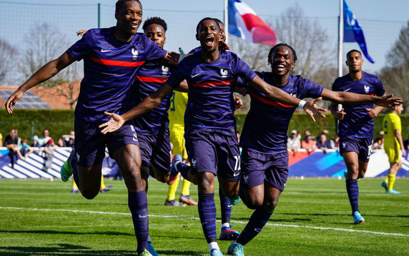 French team: Muslim players banned from Ramadan