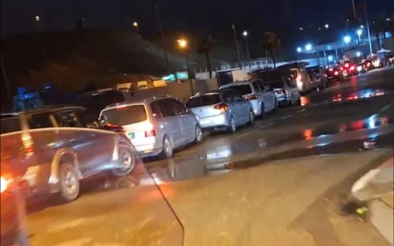 Giant chaos at the Moroccan border