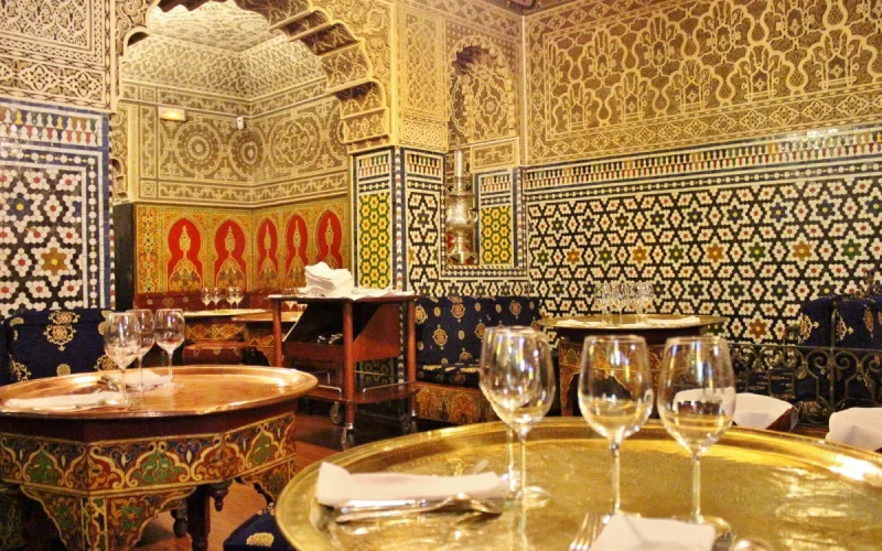 Go home", a Moroccan restaurant stops serving alcohol and triggers a wave of hatred