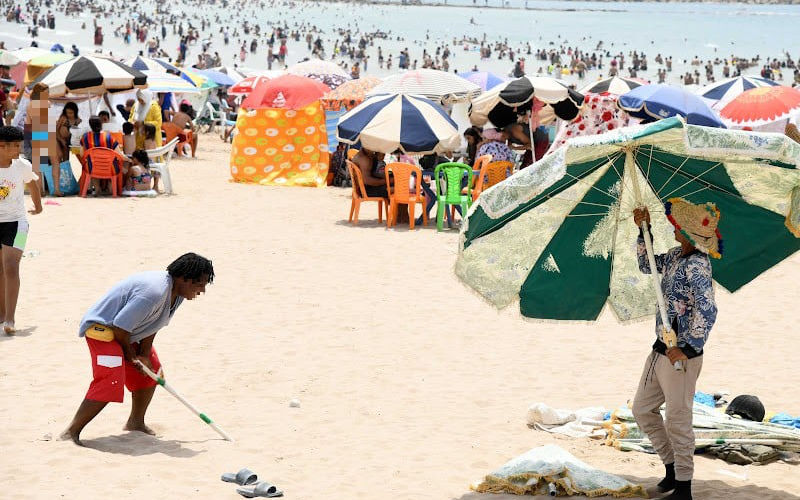 Al Hoceima Authorities Clear Public Beaches in Crackdown on Illegal Occupation