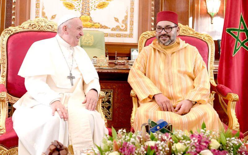 King Mohammed VI Gifts Pope Francis Symbolic DVD of Woman's Historic Religious Talk