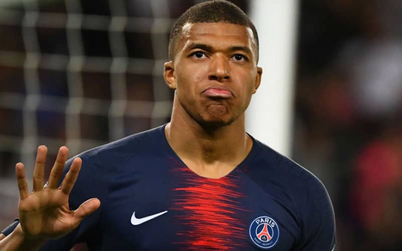 Kylian Mbappé Dazzles Locals in Impromptu Marrakech Street Soccer Match