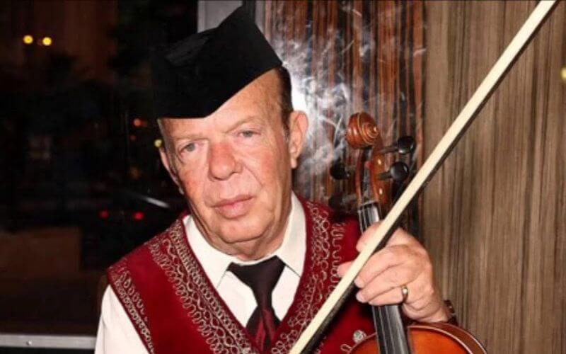 Legendary Moroccan Jewish Singer Cheikh Mouizo Dies at 95