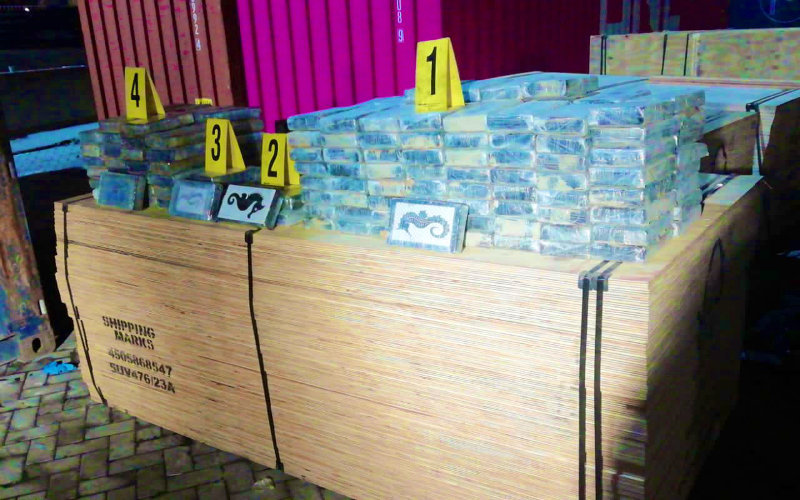 Major Cocaine Bust: Moroccan and US Authorities Seize 215 kg at Tanger Med Port