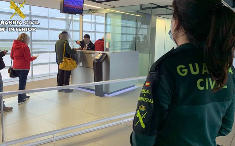 Man Arrested at Spanish Airport for Attempting to Fly Minor to Morocco Without Parental Consent