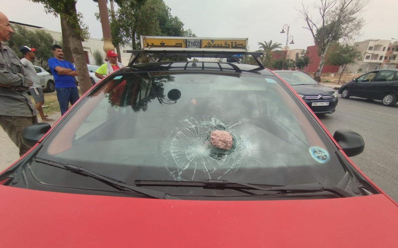 Man with Mental Health Issues Attacks Taxis in Fez, Morocco, Injuring Child