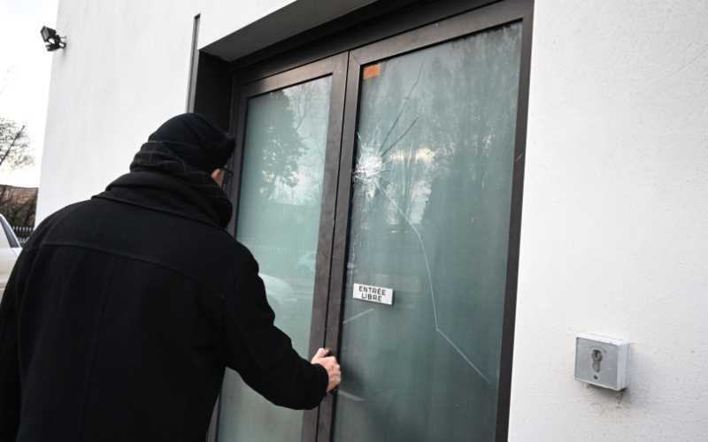 Man Sentenced for Anti-Muslim Vandalism in French Town of Saint-Juéry