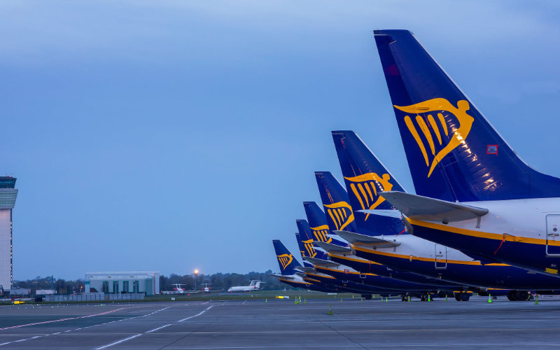 EU Mandates Free Hand Luggage on Flights, Challenging Budget Airlines' Fees