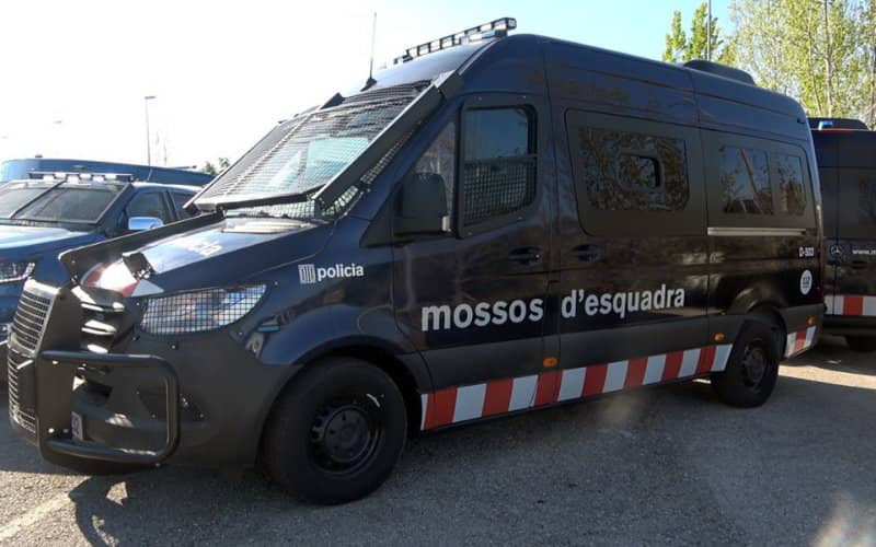 Manhunt for Three Suspects in Violent Attack on Off-Duty Officer in Barcelona