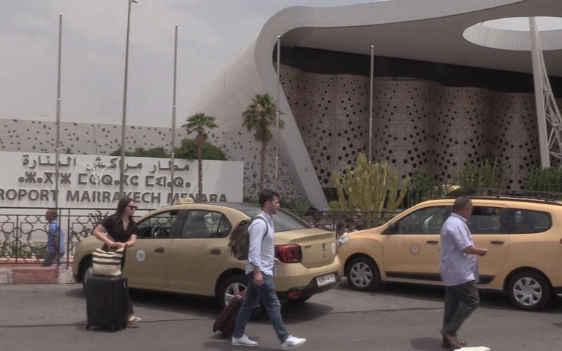 Marrakech Airport Taxi Drivers Accused of Harassing Passengers Over Ride-Hailing App