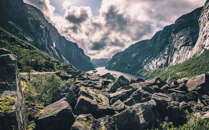 Massive Phosphate Discovery in Norway Challenges Morocco's Market Dominance