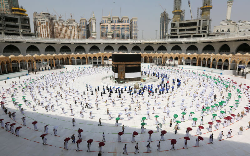 Mecca Pilgrimage Begins with Strict COVID-19 Precautions, Limited Attendance