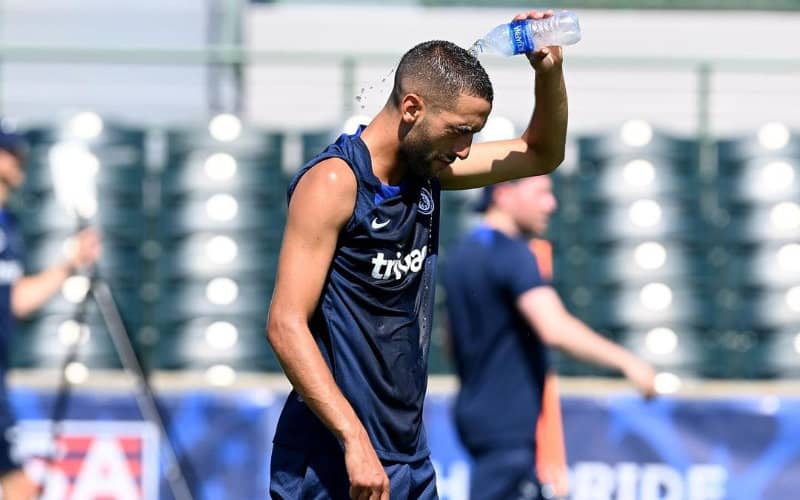 AC Milan Renews Pursuit of Chelsea's Hakim Ziyech Amid Sterling Signing