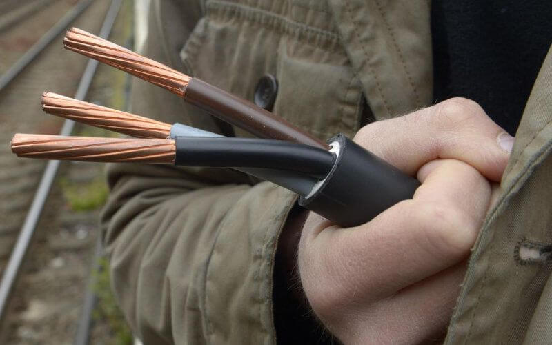 Moroccan Authorities Bust 6-Member Copper Cable Theft Ring in Harhoura