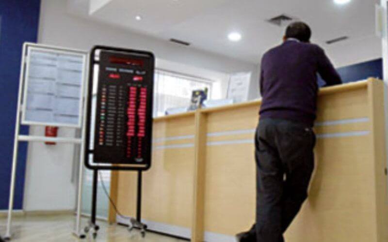 Moroccan Bank Manager Sentenced for 300,000 Dirham Embezzlement Scheme