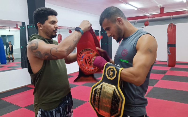Moroccan-Born Fighter Clinches Spanish Kickboxing Title at 25