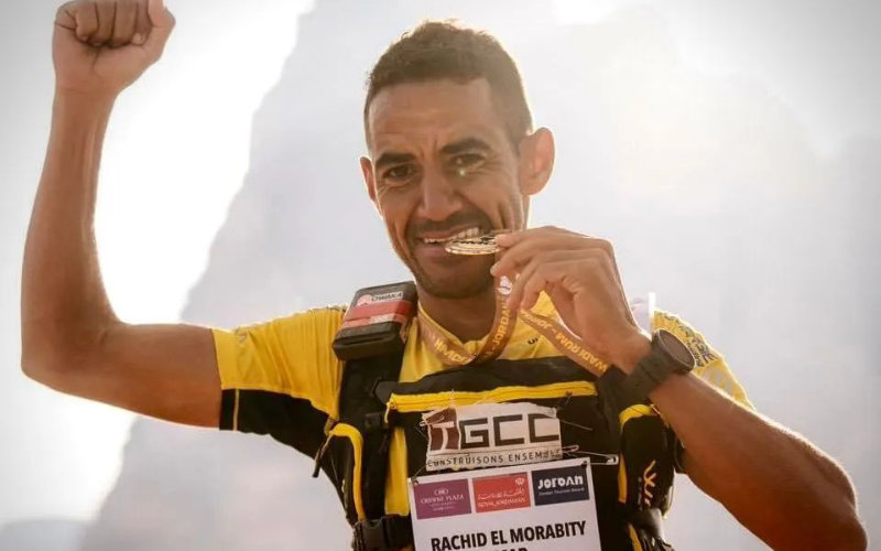 Moroccan Champion Seeks 10th Marathon des Sables Victory in Grueling Desert Race