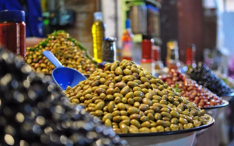 Health Alert: Counterfeit Olive Oil Poses Serious Risk to Moroccan Consumers
