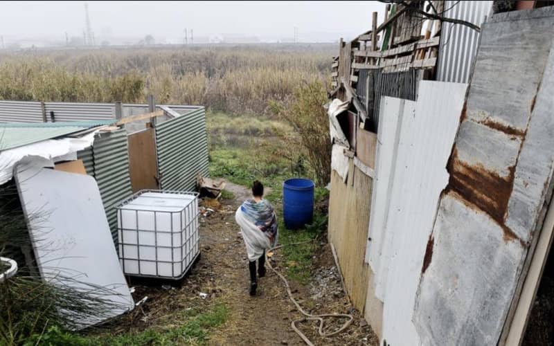 Moroccan Couple Dies in Makeshift Home Near Barcelona, Leaving Toddler Orphaned