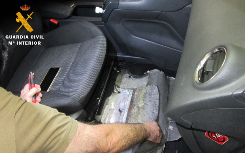 Moroccan Couples Arrested in Ceuta with 200kg of Hashish, Children in Tow