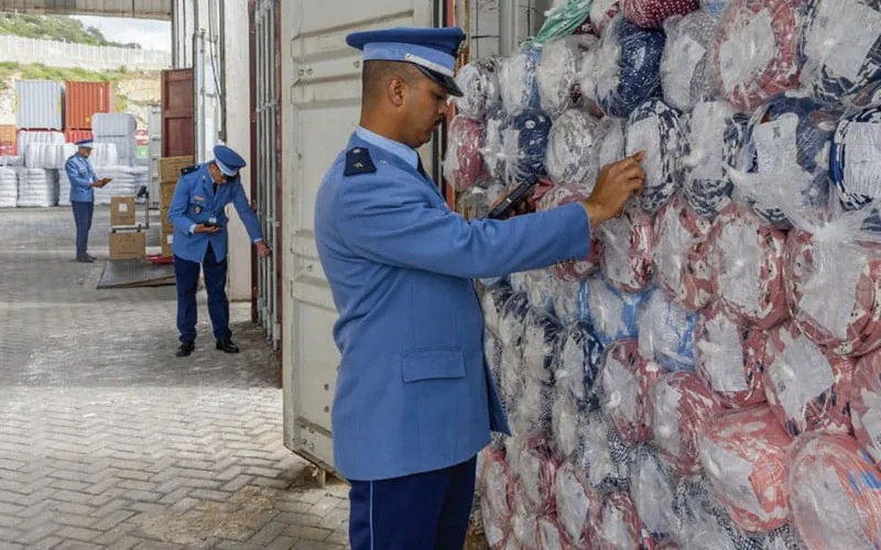 Moroccan Customs Officer Faces Disciplinary Action for Wearing Sweatpants on Duty