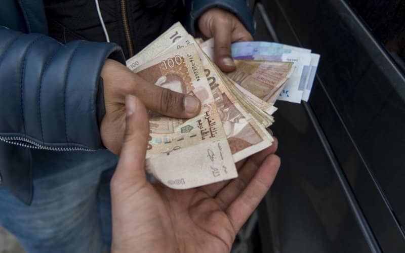 Moroccan Dirham Strengthens Against Dollar, Weakens Versus Euro in Mid-August
