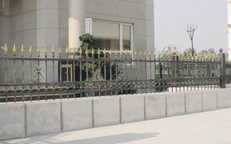 Moroccan Expat Pleads for Justice in Land Dispute with Ailing Neighbor