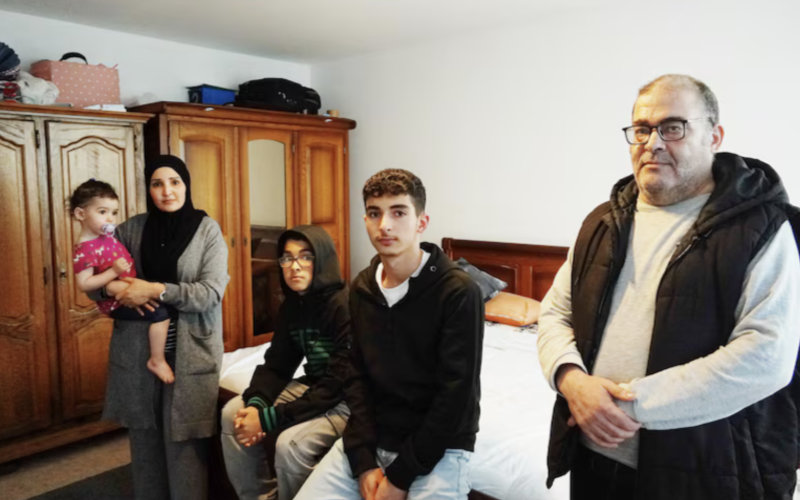 Moroccan Family of Five Struggles in Cramped, Moldy Brussels Studio Amid Housing Crisis