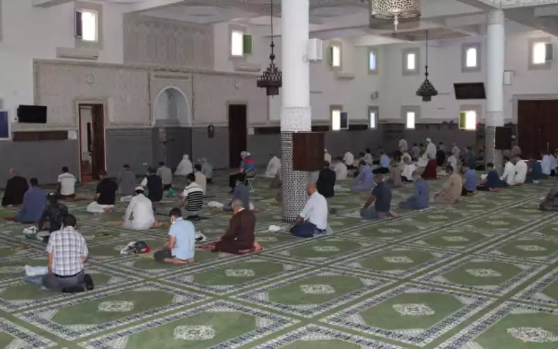 Moroccan Lawmaker Raises Alarm Over Radical Rhetoric in Mosques Amid Family Code Debate