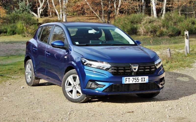 Moroccan-Made Dacia Sandero Surges to Second Place in French Car Sales