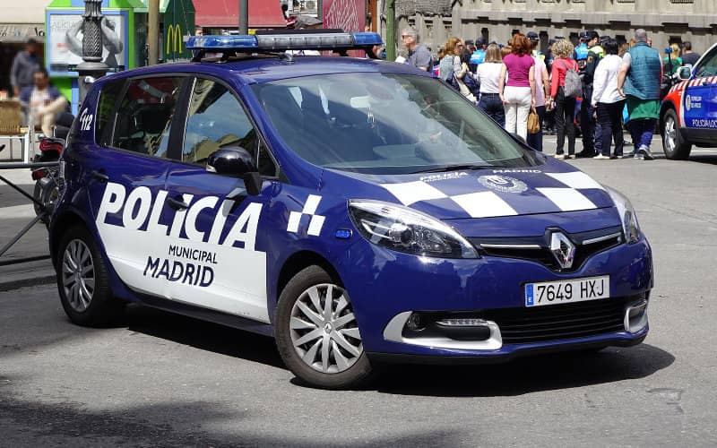 Moroccan Man Arrested in Madrid for Domestic Abuse and Drugging Family