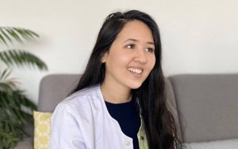 Moroccan Pharmacist on COVID-19 Frontlines Granted French Citizenship