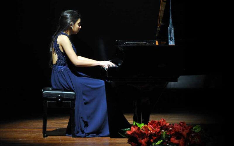 Moroccan Pianist Nour Ayadi Joins French Music Academy After Prestigious Cortot Prize Win